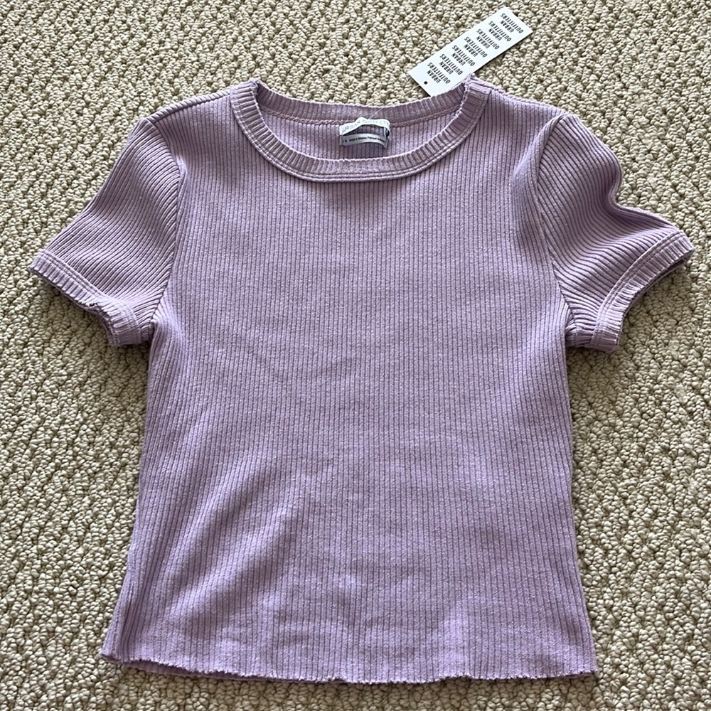Urban Outfitters medium purple ribbed top new with tags